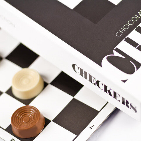Čokoládová dáma, čokoládové šachy, šachy z čokolády, dáma z čokolády, stolní hry, dárek pro hráče, nejlepší čokoládové figurky