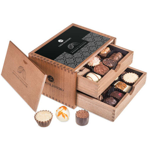 Levně Chocolissimo - Chocolaterie - Pralinky v dřevěné krabičce 250 g
