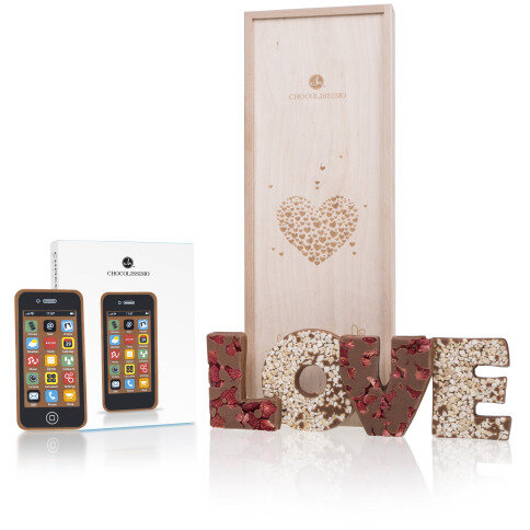 Chocolissimo - Čokoládová sada: nápis "LOVE" a smartphone 120 g