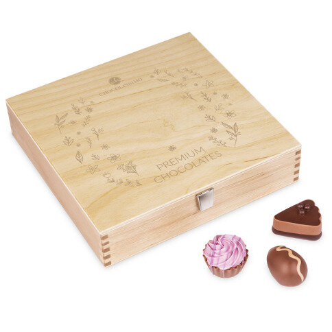 Dřevěný kufřík s velikonoční čokolád s Tvým gravírováním