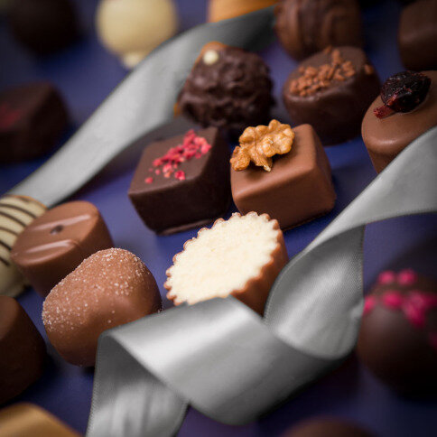 luxusní pralinky, belgické pralinky, dárková čokoláda, dárková bonboniéra, kolekce pralinek jako dárek, luxusní čokoládový dárek